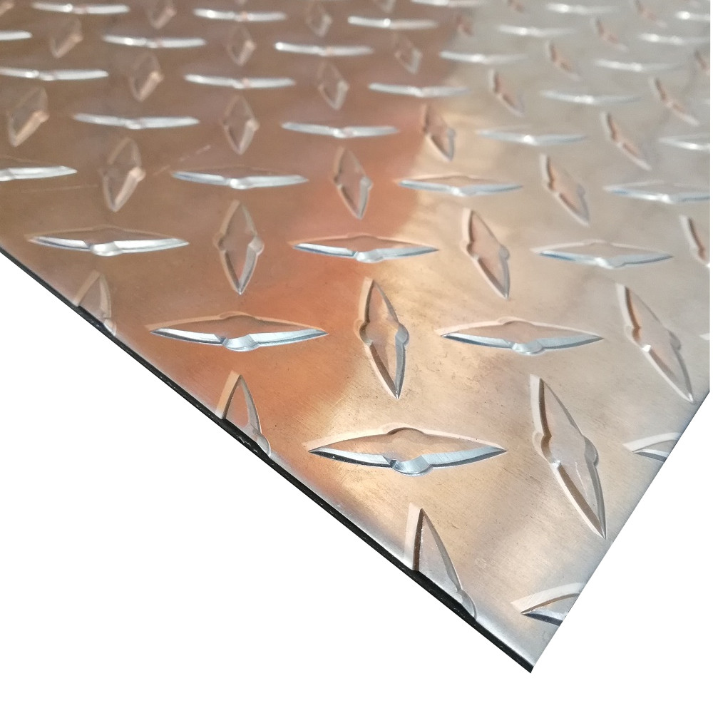 Rutschfeste Stahlplatte aus Aluminium - Gehplatte nach Maß